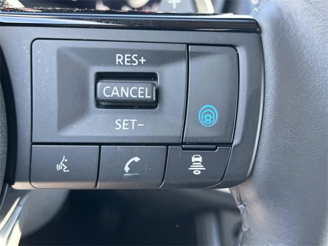 Used 2024 Nissan Rogue Platinum image 33