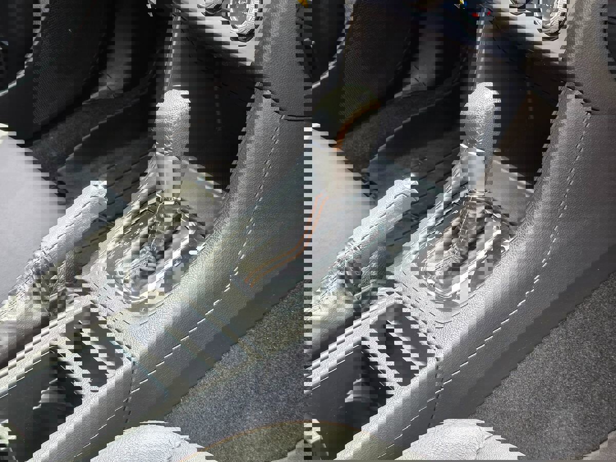 Used 2017 Subaru Crosstrek 2.0i Limited image 17