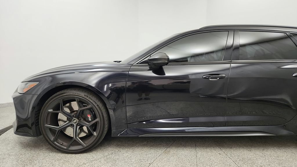 Used 2024 Audi RS 6 performance w/ Matte Carbon Package AWD/4WD image 12