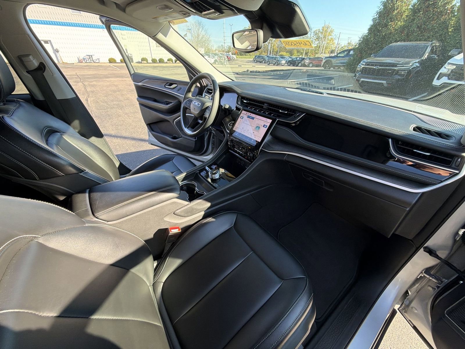 Used 2024 Jeep Grand Cherokee Limited 4xe image 28