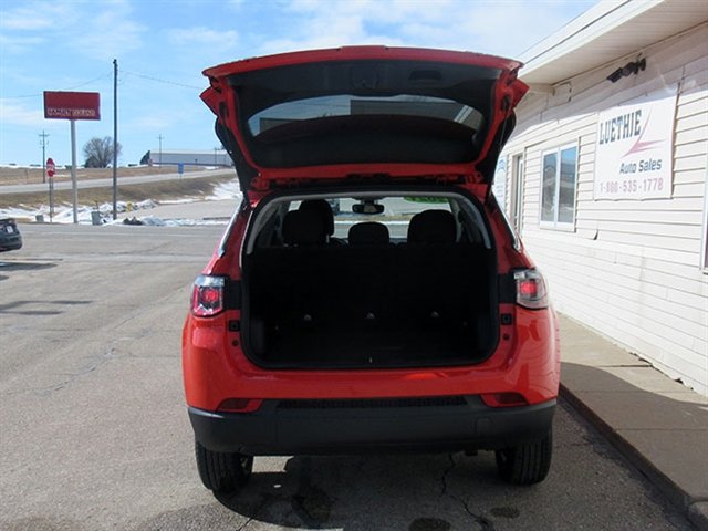 Used 2021 Jeep Compass Sport w/ Cold Weather Group image 9