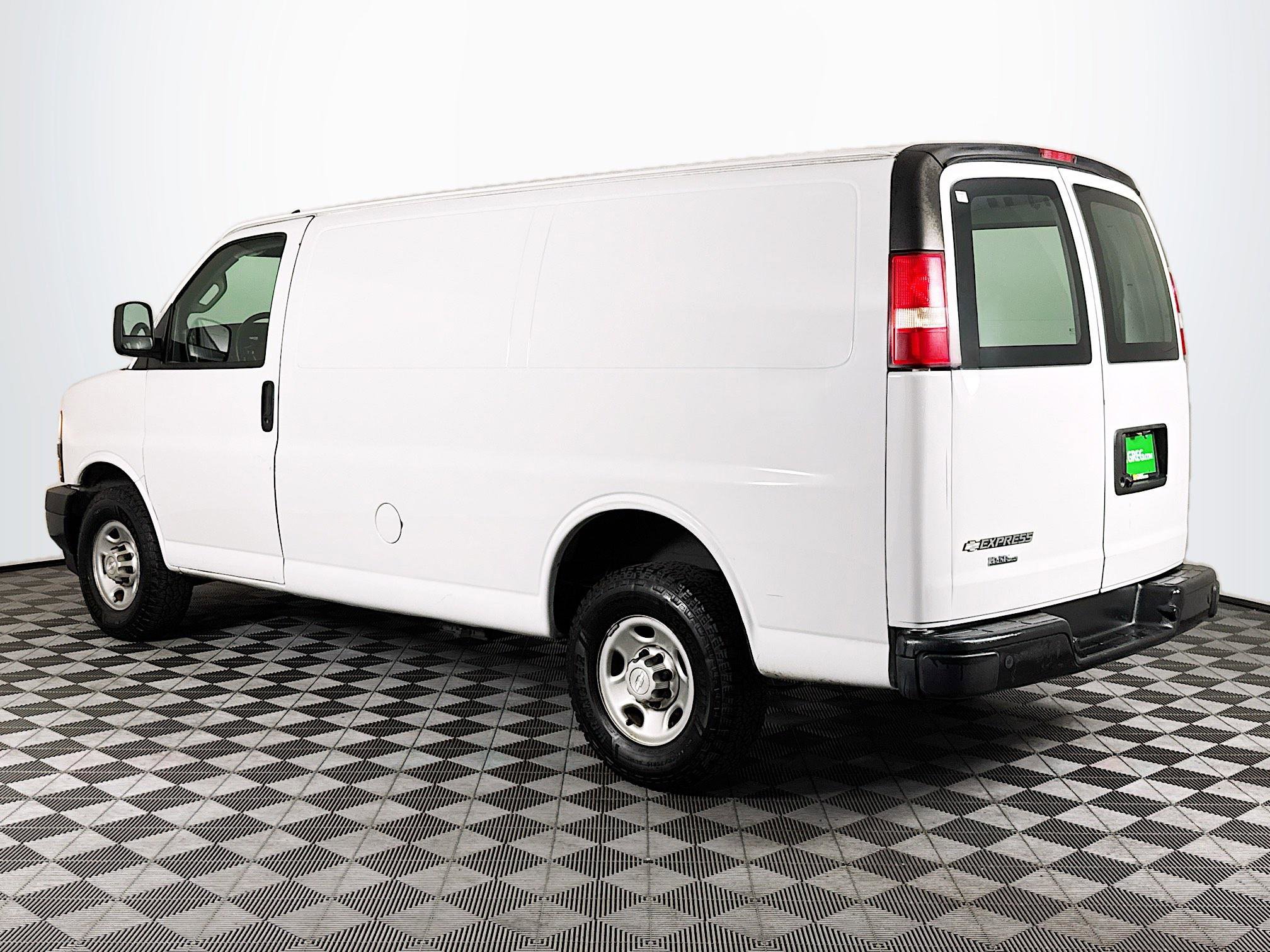 Used 2019 Chevrolet Express 2500 w/ Safety Package image 6