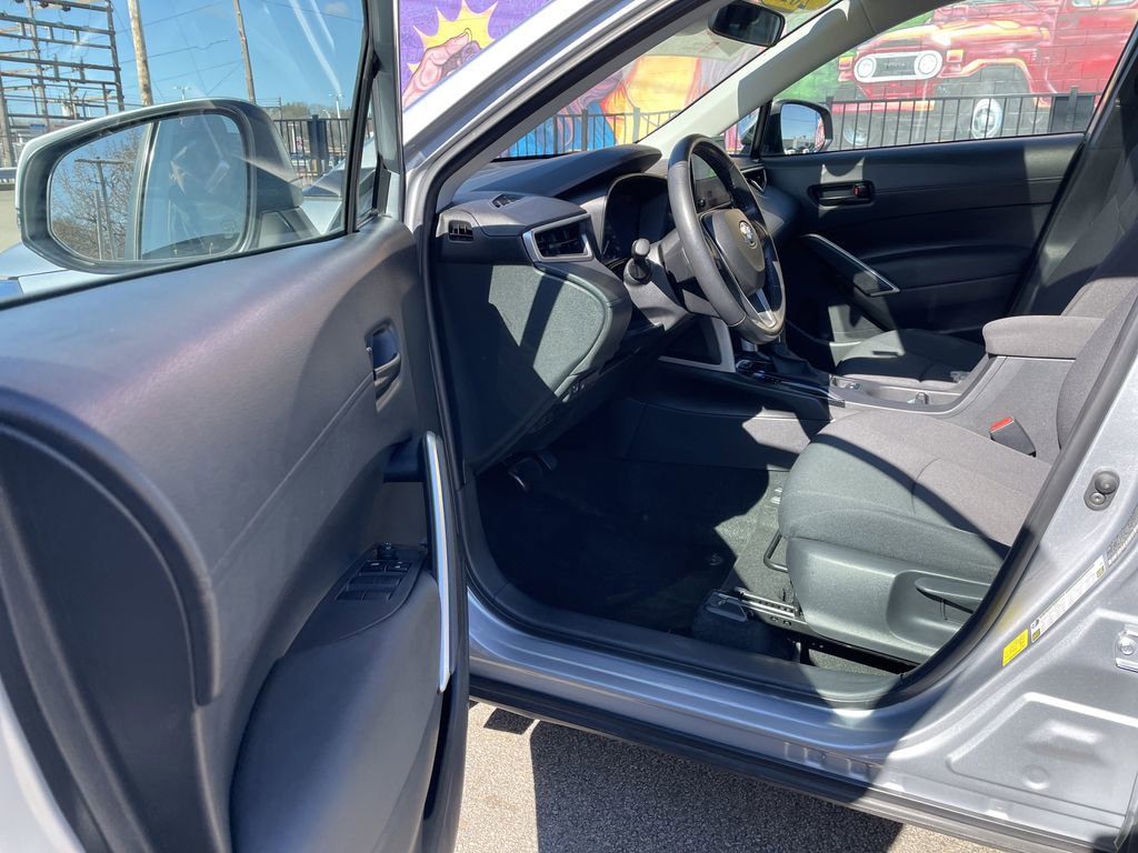 Used 2023 Toyota Corolla Cross LE w/ Moonroof Package image 14