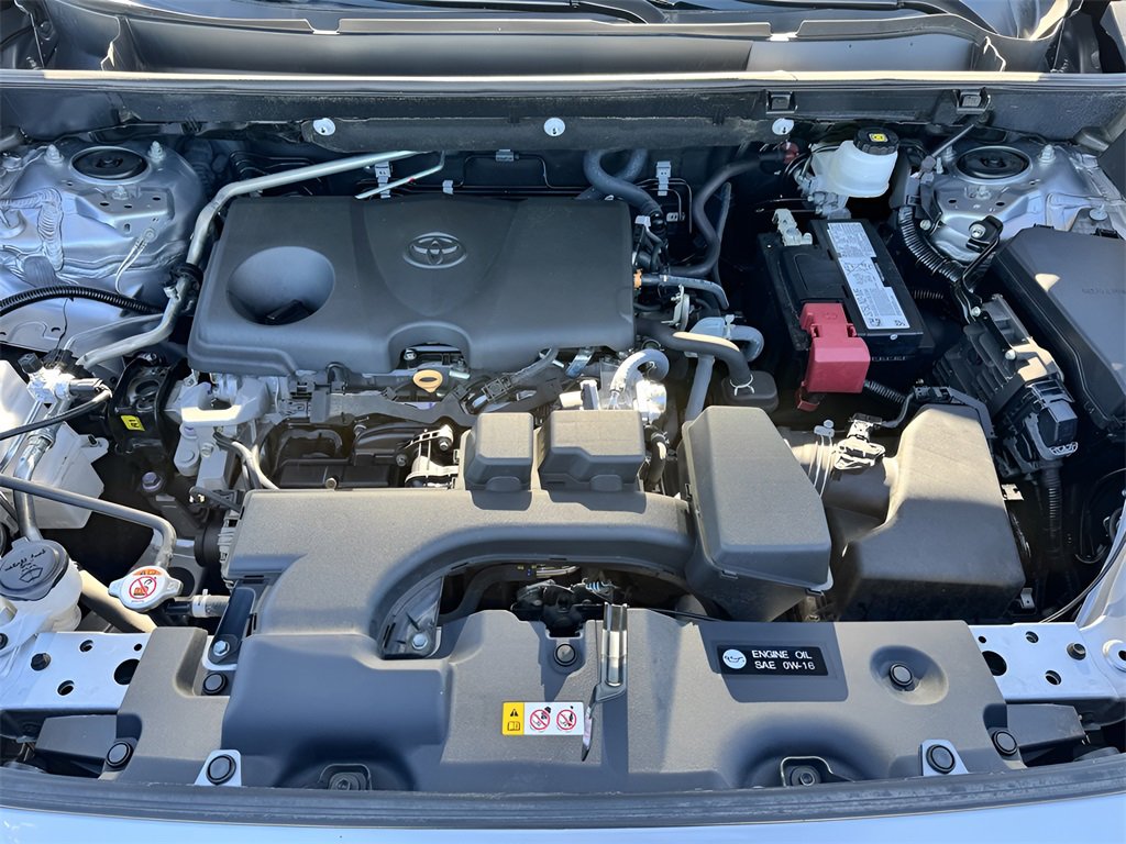 Used 2023 Toyota RAV4 LE image 9