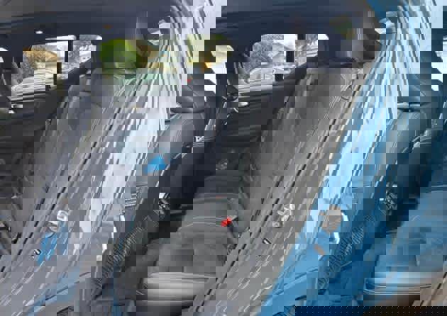 Used 2023 Volvo XC40 Recharge Ultimate w/ Protection Package Premier image 5