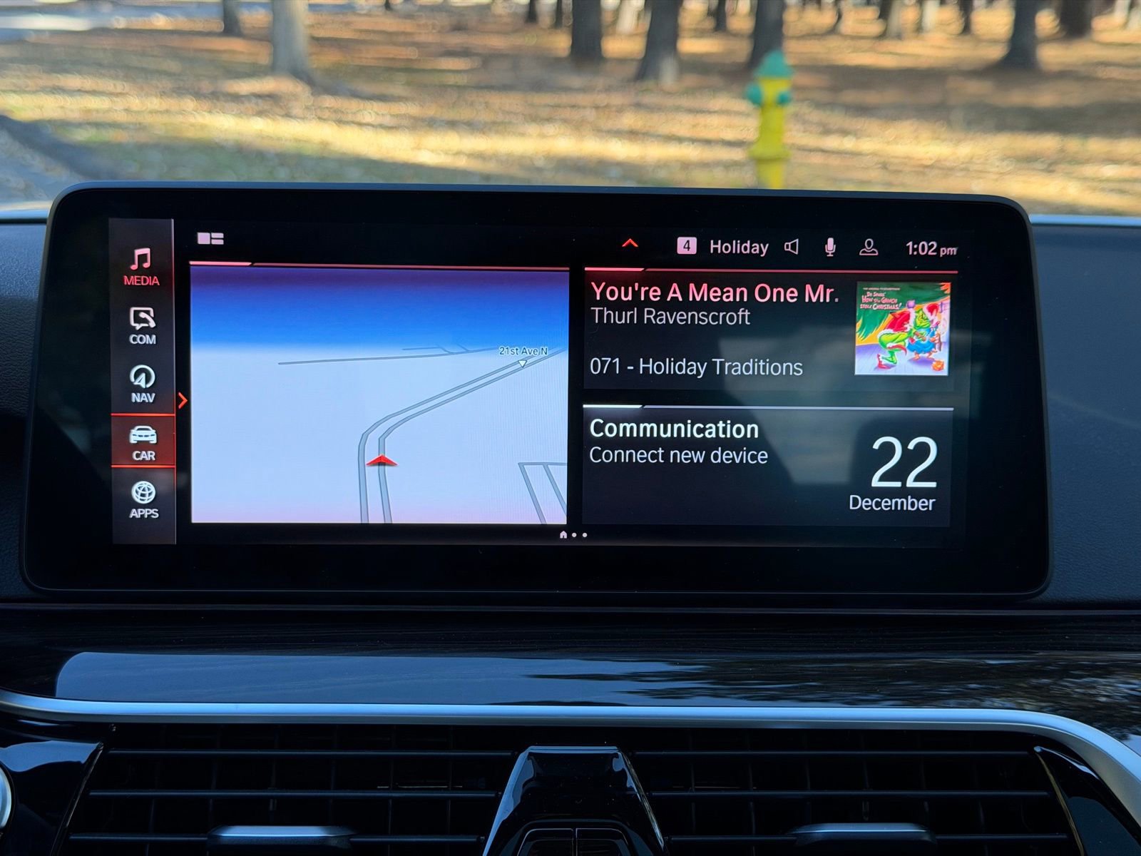 Used 2023 BMW 530i w/ Convenience Package image 4