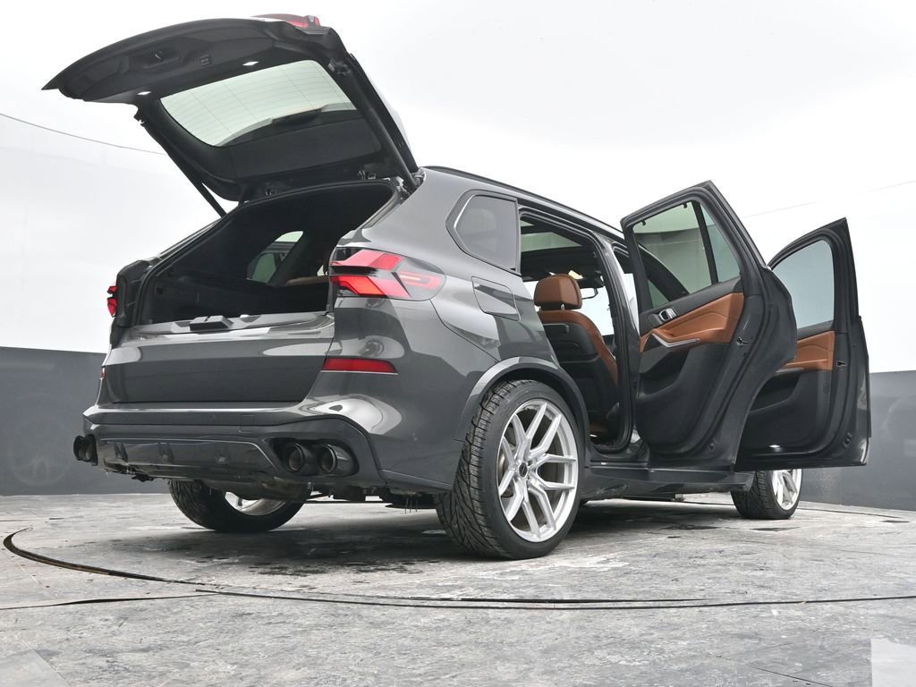 Used 2024 BMW X5 M60i image 69