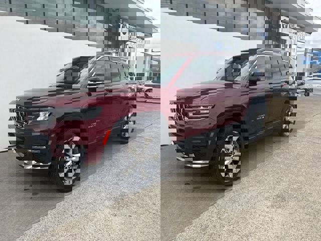 Used 2021 Jeep Grand Cherokee L Limited image 1