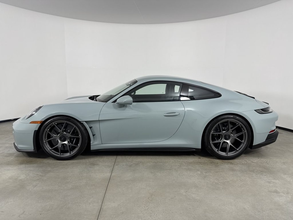 Certified 2024 Porsche 911 GT3 RS RWD image 2