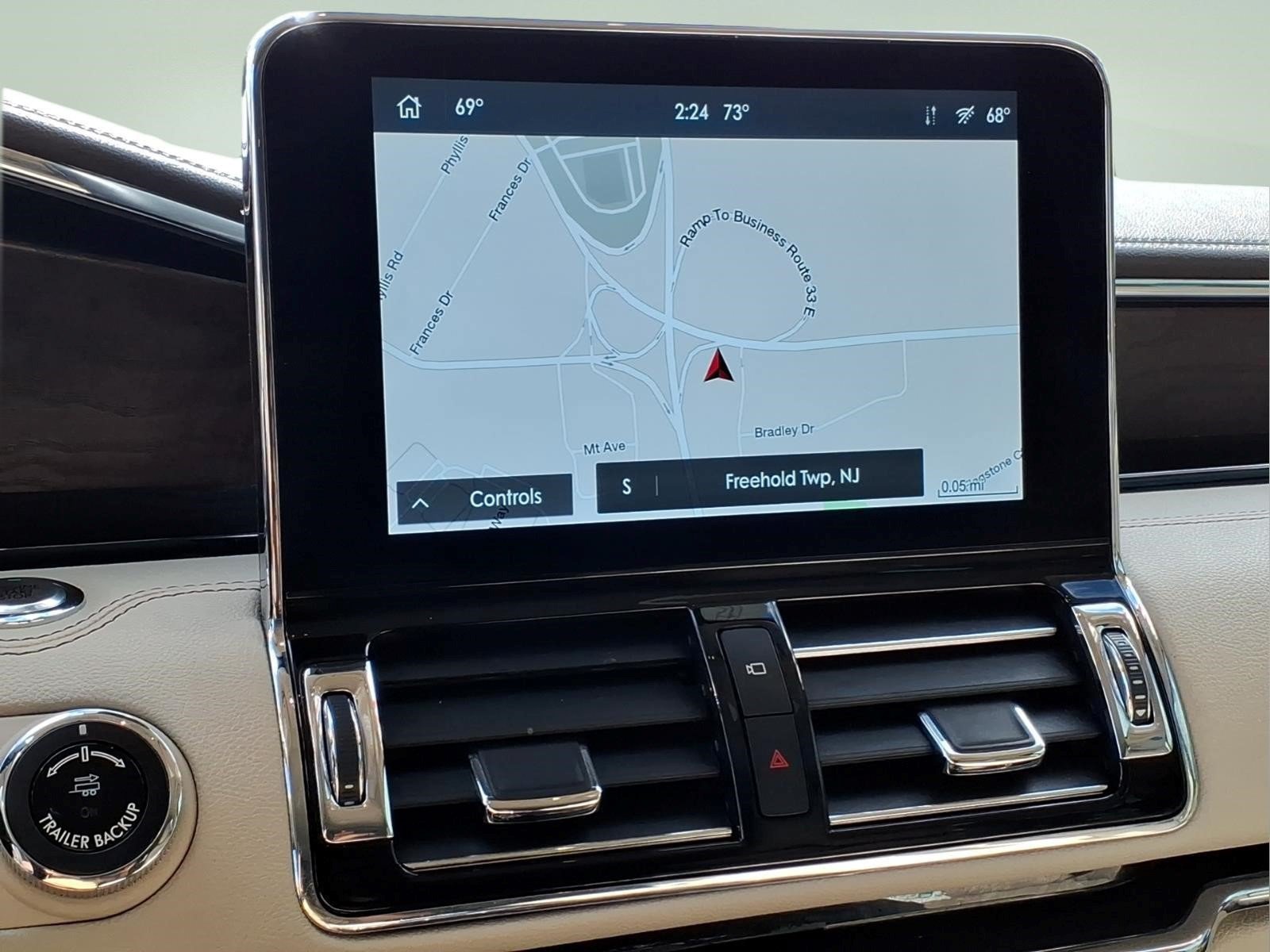 Certified 2021 Lincoln Navigator Reserve AWD/4WD image 8