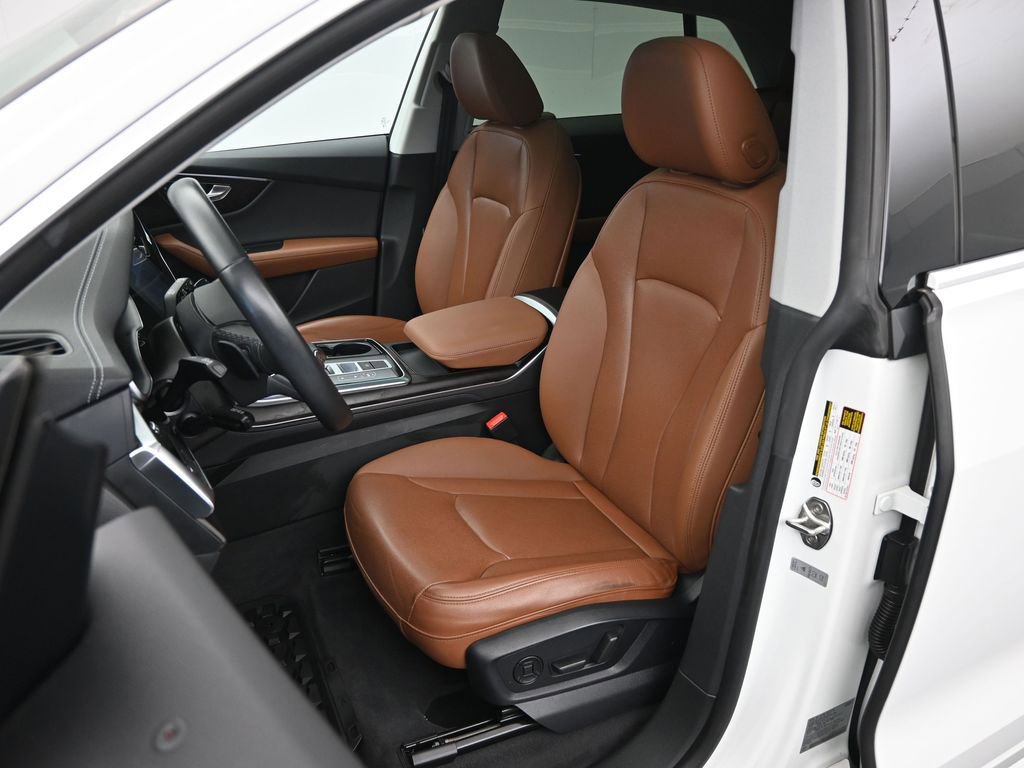 Used 2023 Audi Q8 Premium Plus image 12