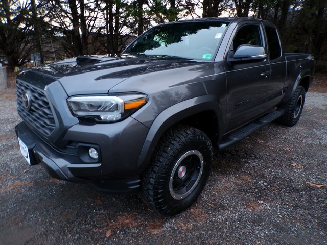 Used 2020 Toyota Tacoma SR5 image 1