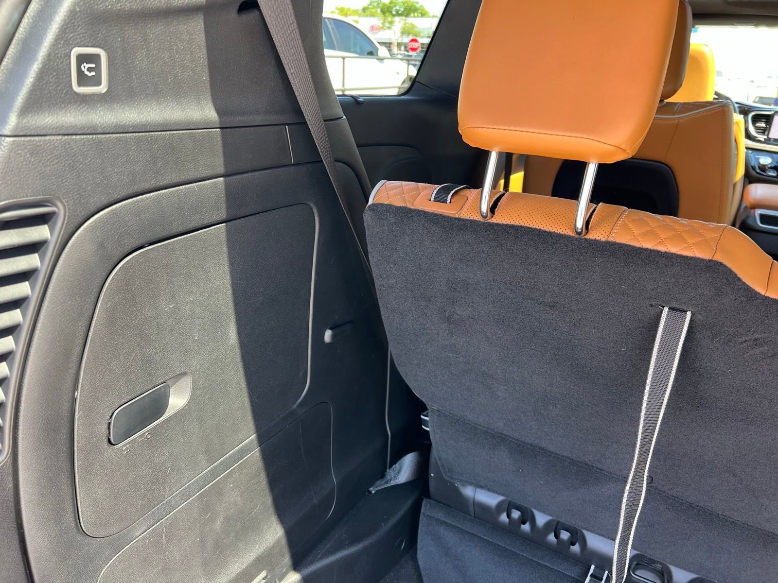 Used 2023 Chrysler Pacifica Pinnacle FWD image 23