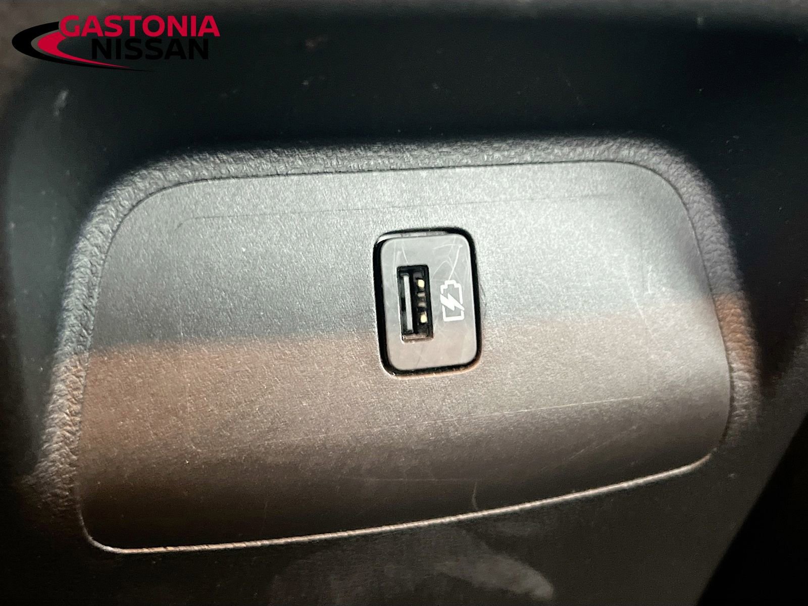 Used 2022 Nissan Sentra SR w/ Trunk Package image 32