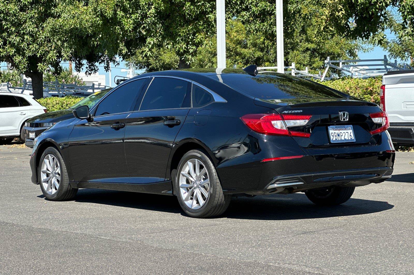 Used 2022 Honda Accord LX image 5