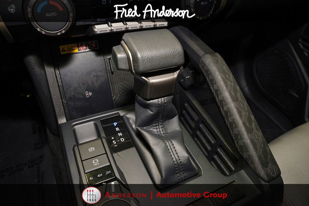 Certified 2024 Toyota Tacoma SR5 AWD/4WD image 15