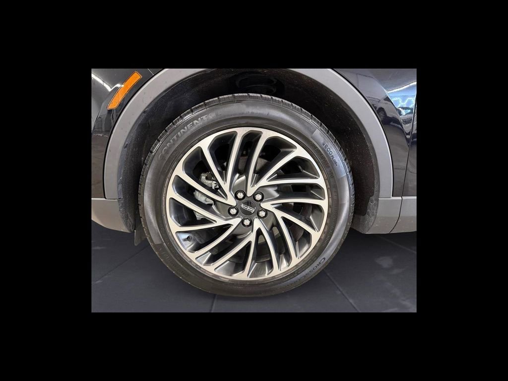 Used 2020 Lincoln Nautilus Reserve w/ Cargo Utility Package image 10