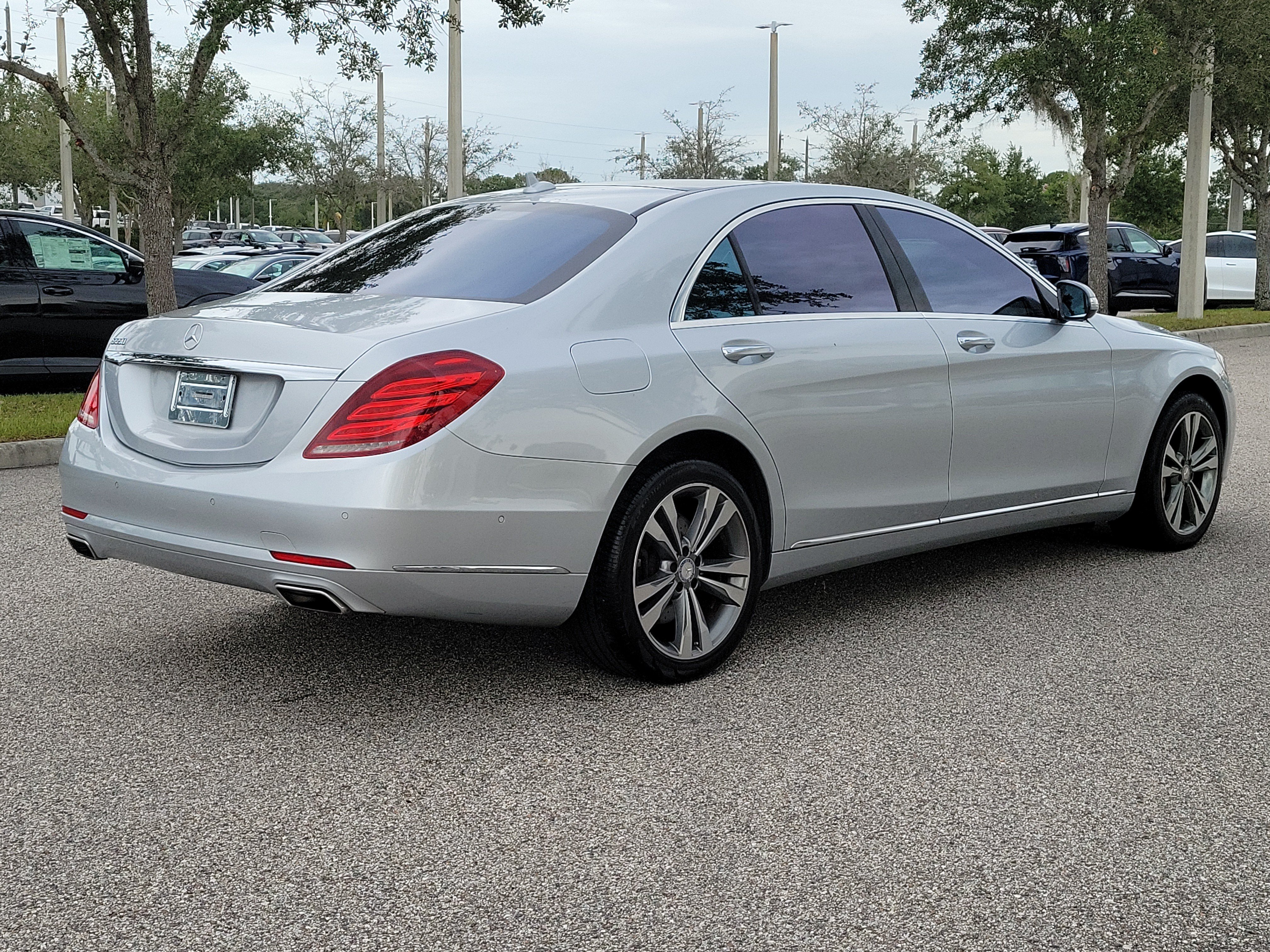 Used 2015 Mercedes-Benz S 550 Sedan image 5