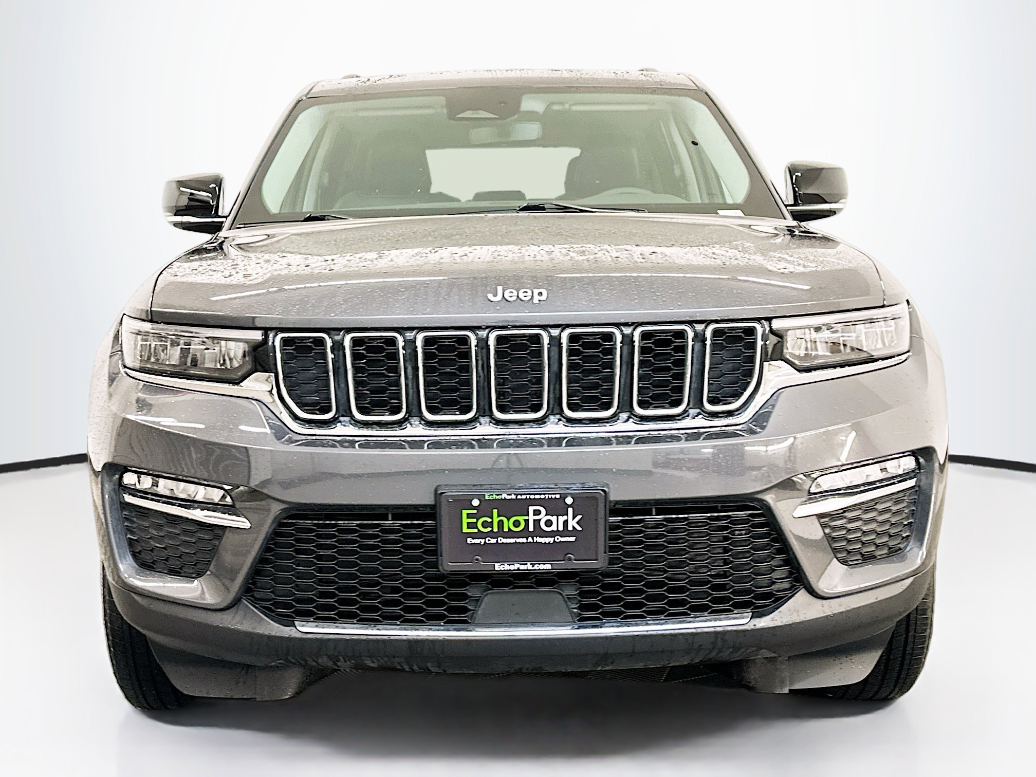 Used 2023 Jeep Grand Cherokee Limited w/ Trailer Tow Prep Group (B) AWD/4WD image 2