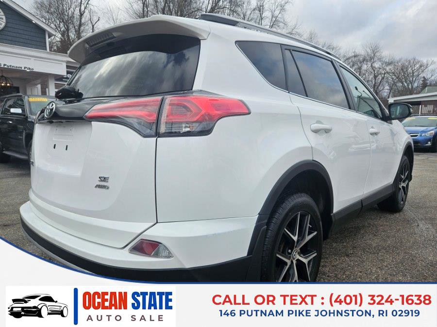 Used 2017 Toyota RAV4 SE image 4
