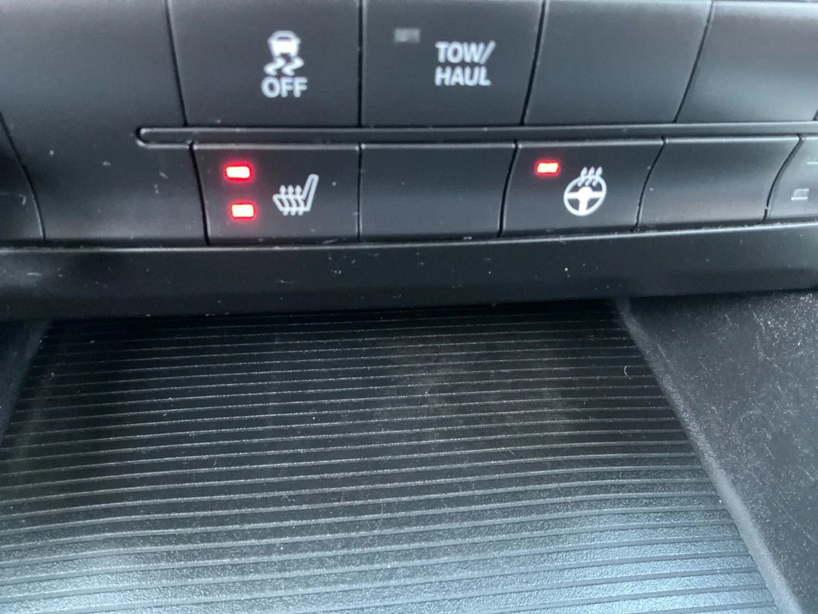 Used 2014 RAM 1500 Big Horn image 29