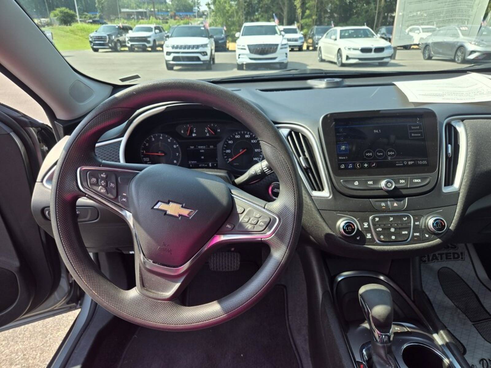 Used 2025 Chevrolet Malibu LT FWD image 8