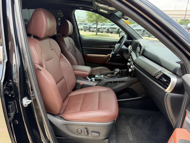 Used 2024 Kia Telluride EX w/ EX Captain's Chair Package FWD image 33