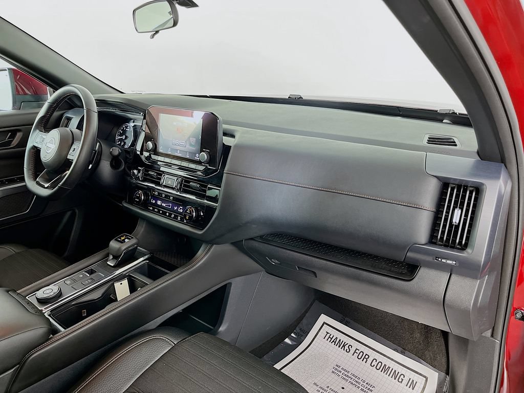 Used 2025 Nissan Pathfinder Rock Creek AWD/4WD image 33