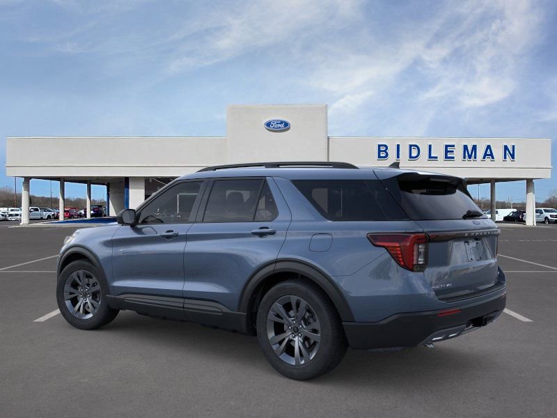 New 2026 Ford Explorer Active w/ Active Comfort Package image 4