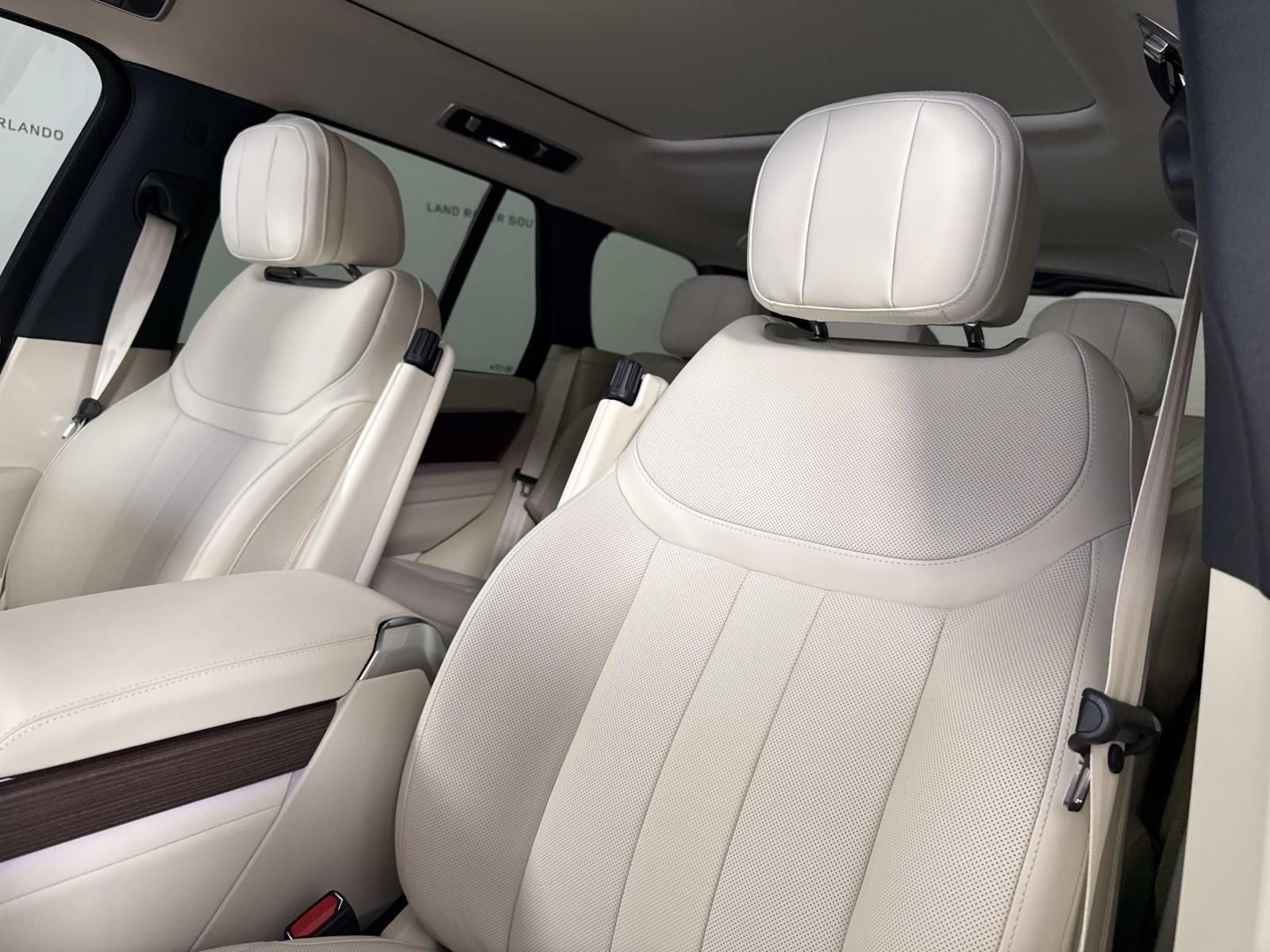 New 2026 Land Rover Range Rover SE AWD/4WD image 19