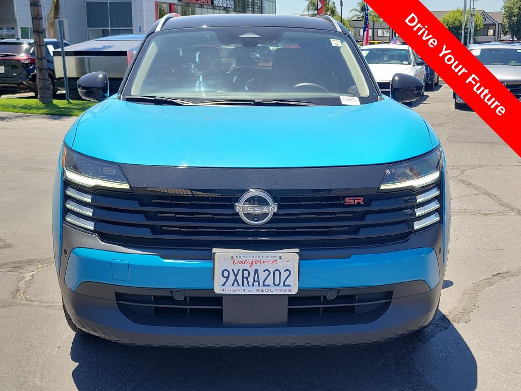 Used 2025 Nissan Kicks SR FWD image 34