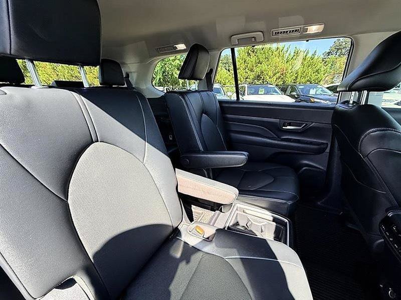 Used 2026 Toyota Grand Highlander FWD image 26