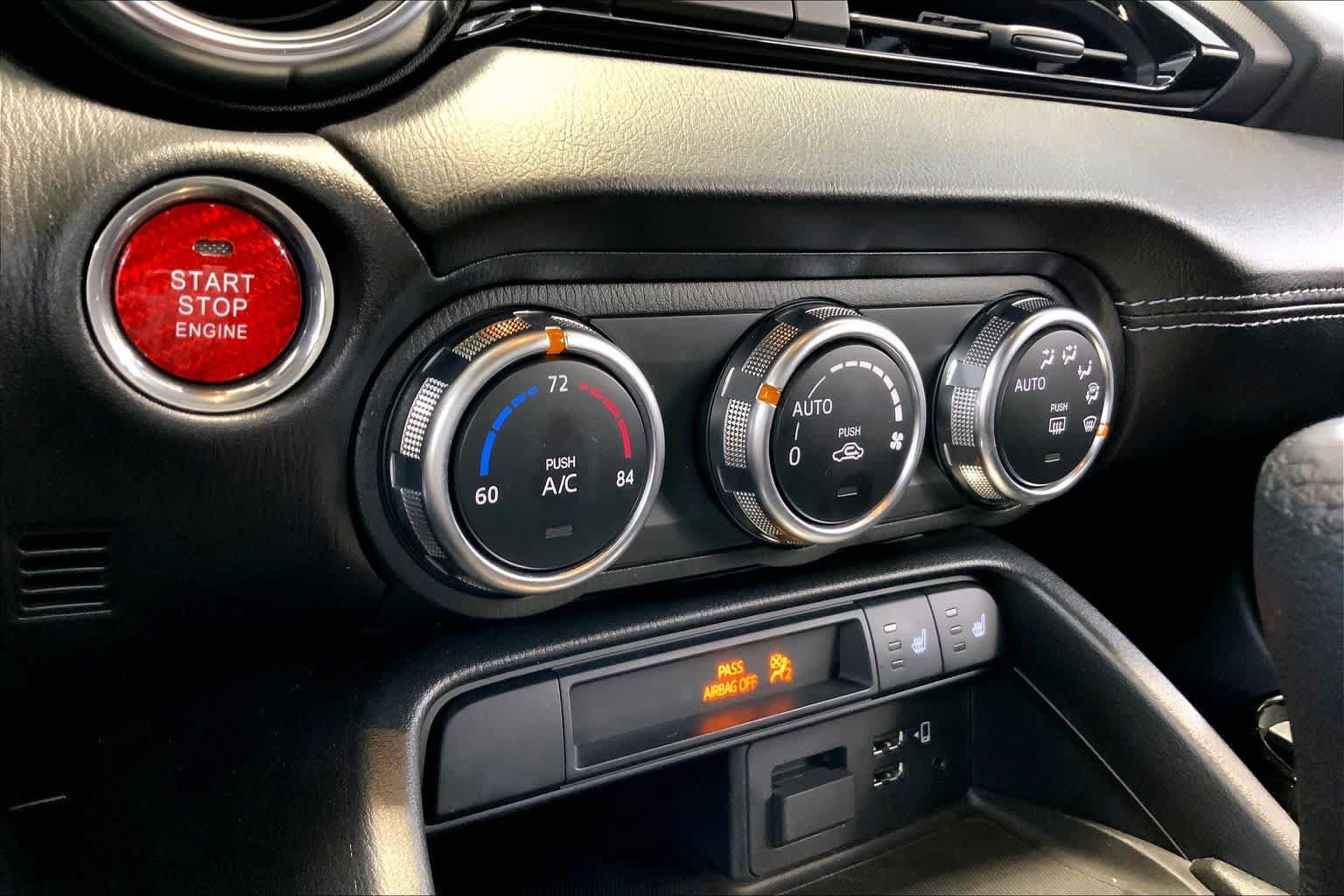 Used 2023 MAZDA MX-5 Miata Grand Touring RWD image 30