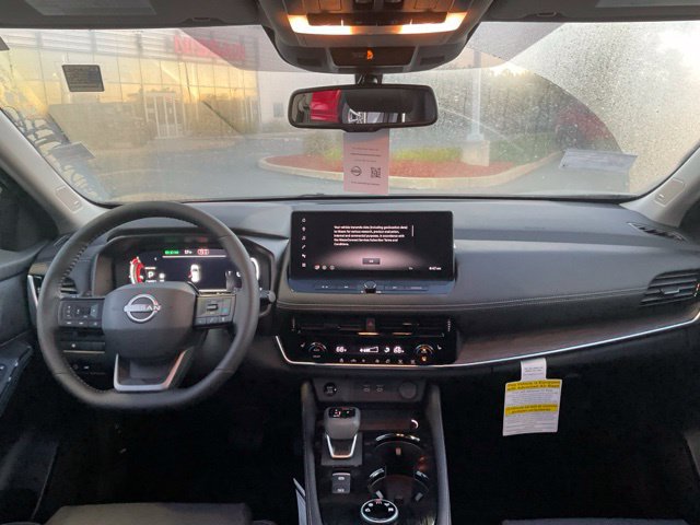 New 2026 Nissan Rogue Platinum AWD/4WD image 16