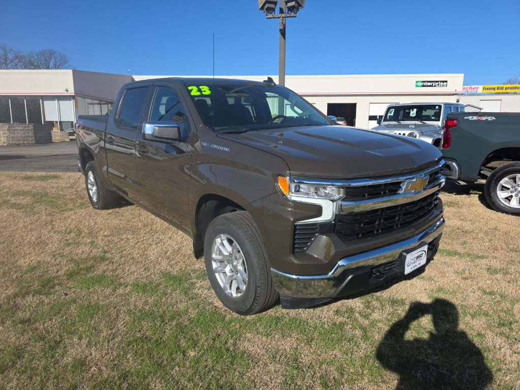 Used 2023 Chevrolet Silverado 1500 LT image 9