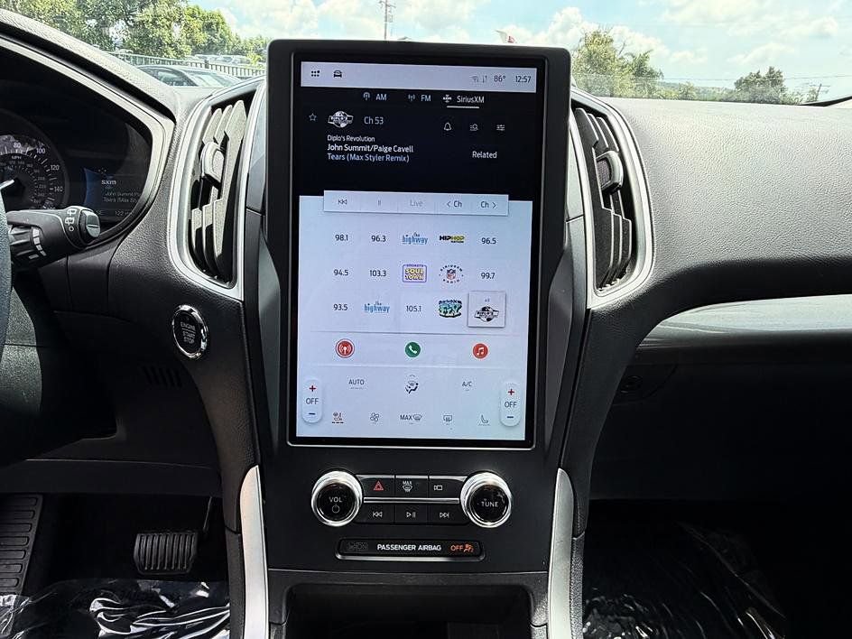 Used 2023 Ford Edge SEL w/ Convenience Package image 31