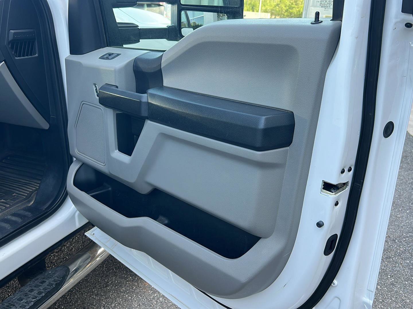 Used 2019 Ford F350 XL w/ Power Equipment Group image 13