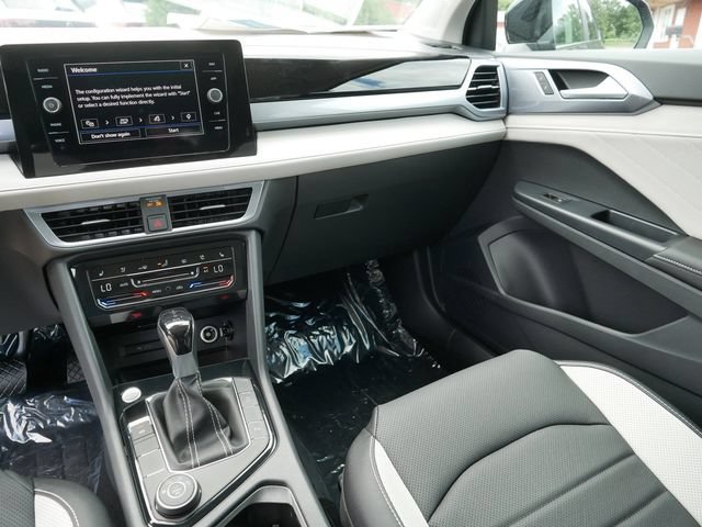 New 2026 Volkswagen Taos SEL AWD/4WD image 10