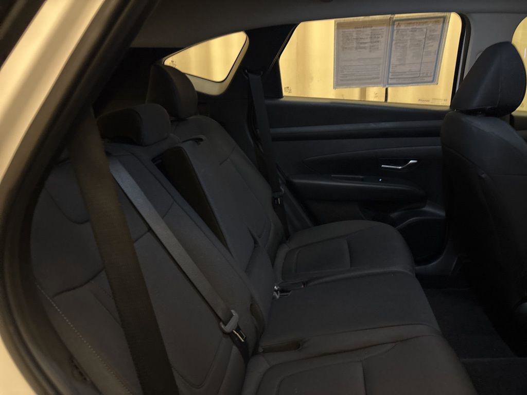 New 2025 Hyundai Tucson SE image 20