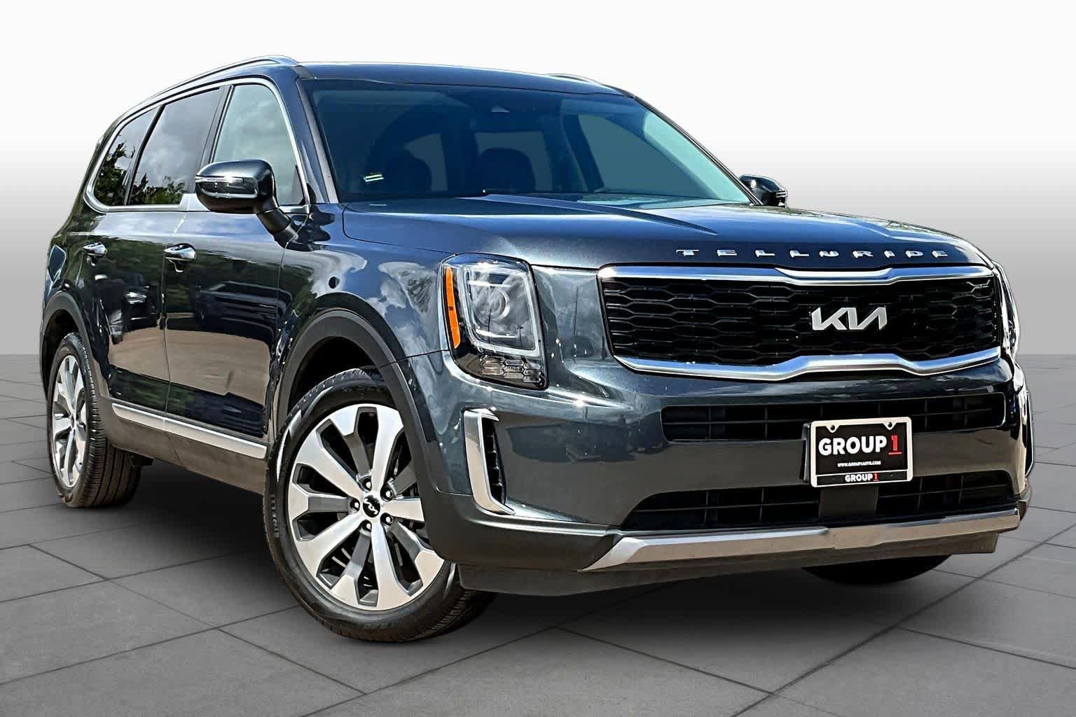 Used 2022 Kia Telluride S image 3