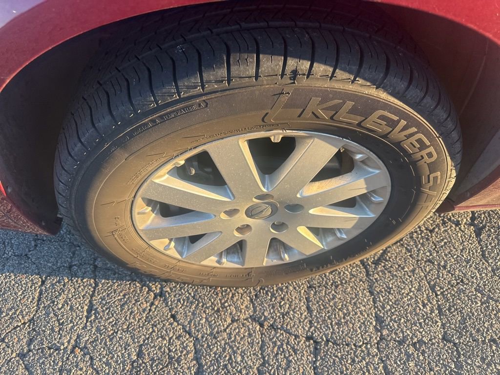 Used 2016 Chrysler Town & Country Touring image 20