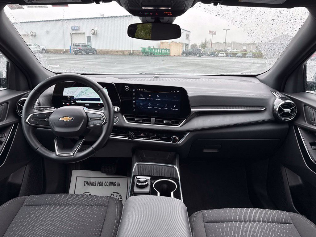 Used 2026 Chevrolet Equinox LT AWD/4WD image 13