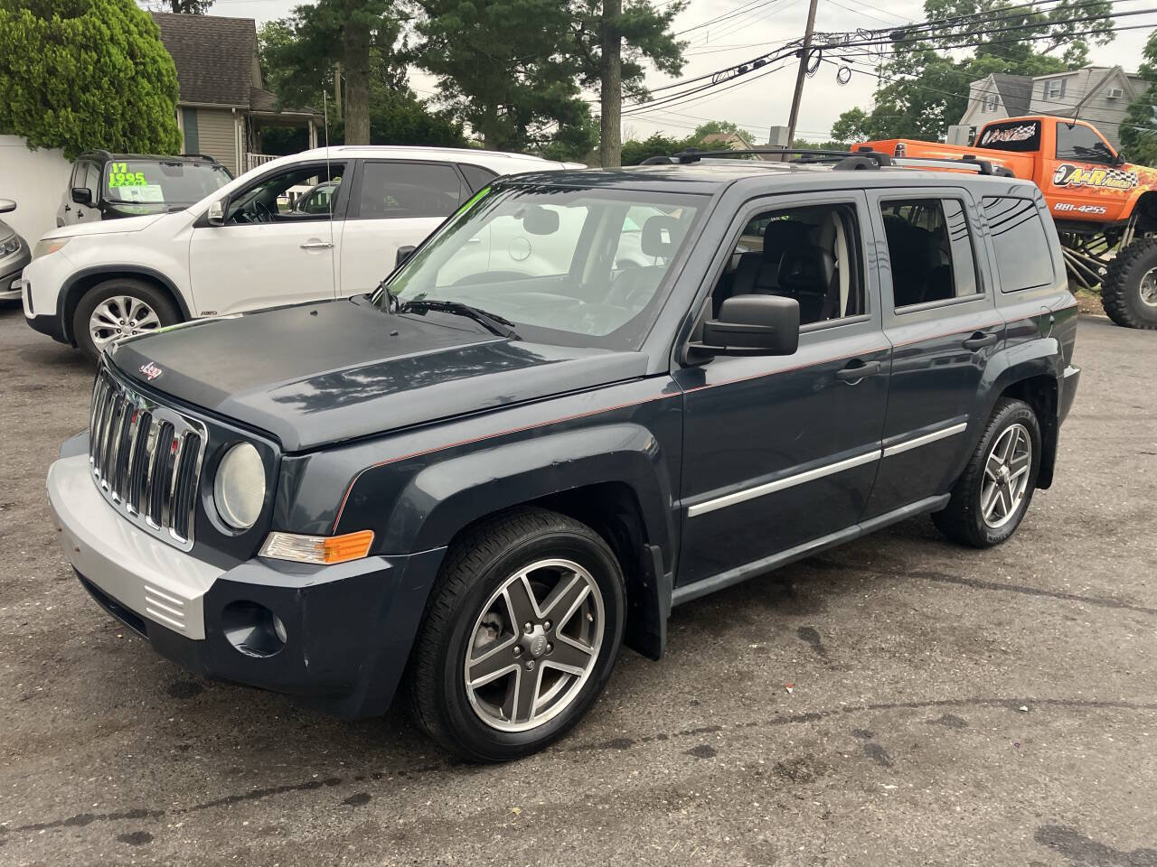 Used 2008 Jeep Patriot Limited AWD/4WD image 3