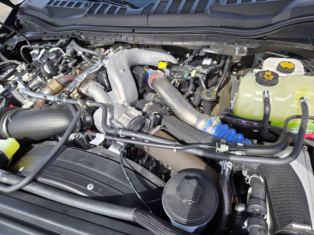 Used 2021 Ford F450 Platinum w/ FX4 Off-Road Package image 29