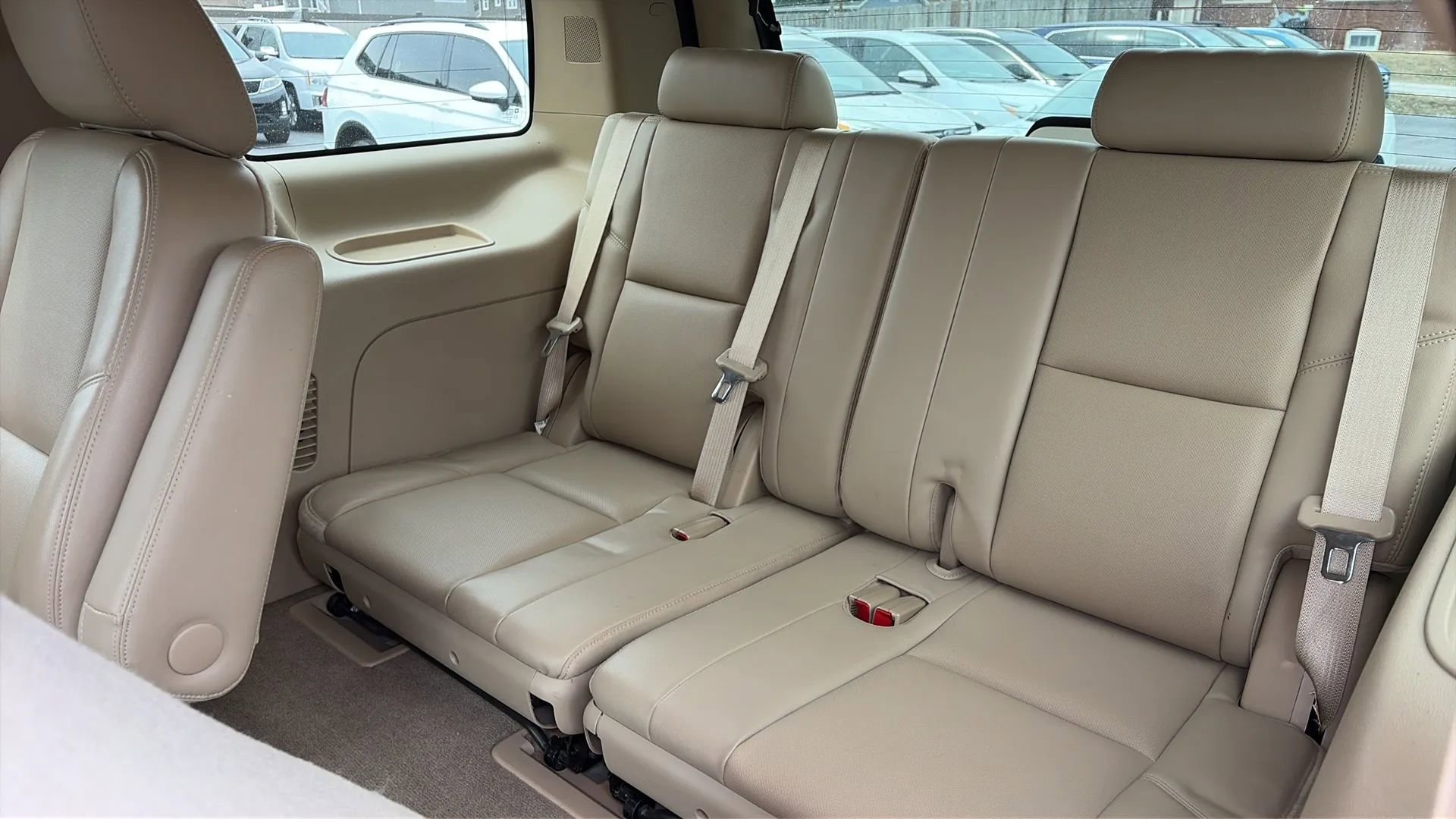 Used 2014 Chevrolet Tahoe LTZ image 19