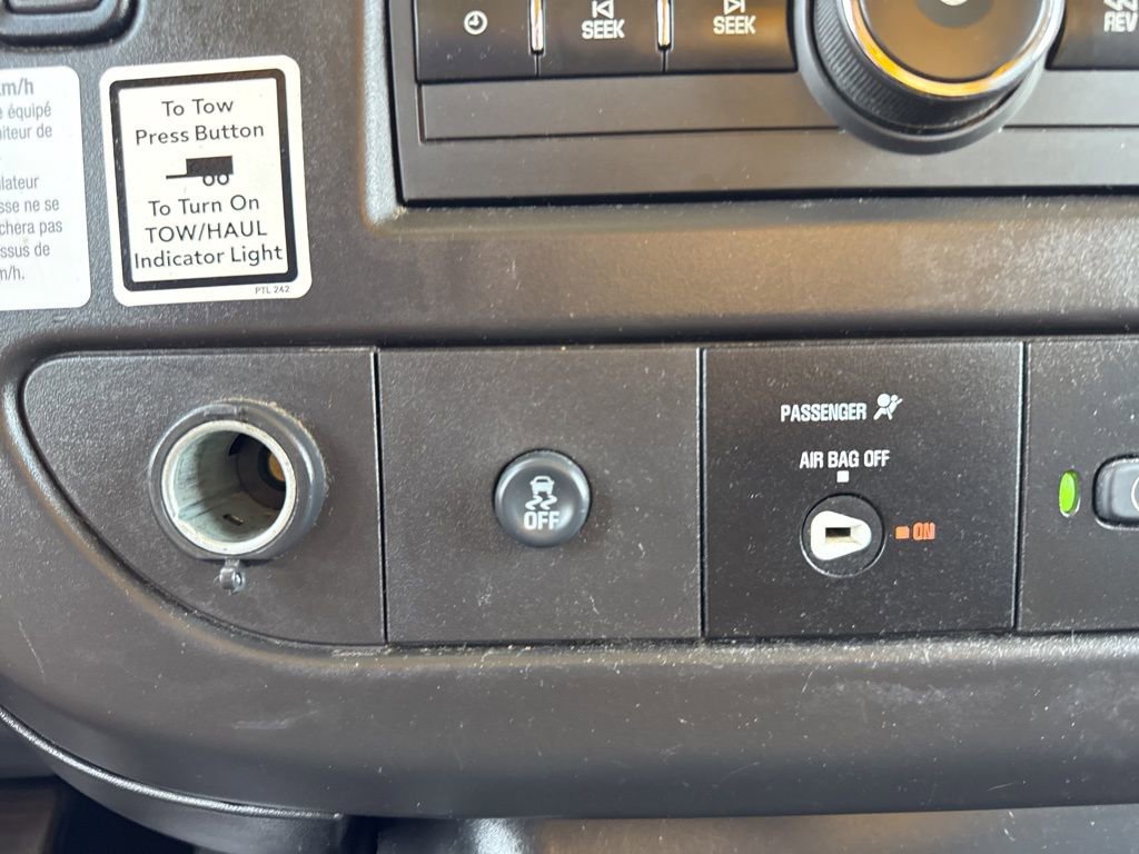 Used 2021 GMC Savana 3500 Extended w/ Power Convenience Package RWD image 27