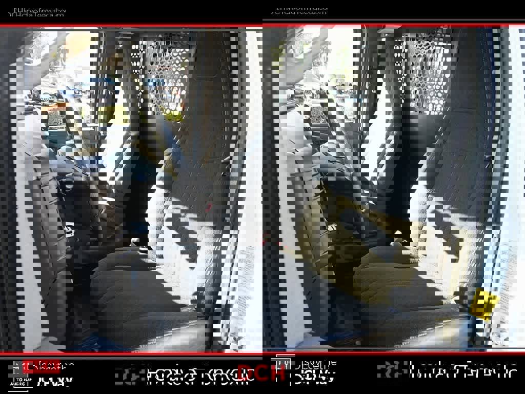 Used 2024 GMC Savana 2500 w/ Driver Convenience Package image 18