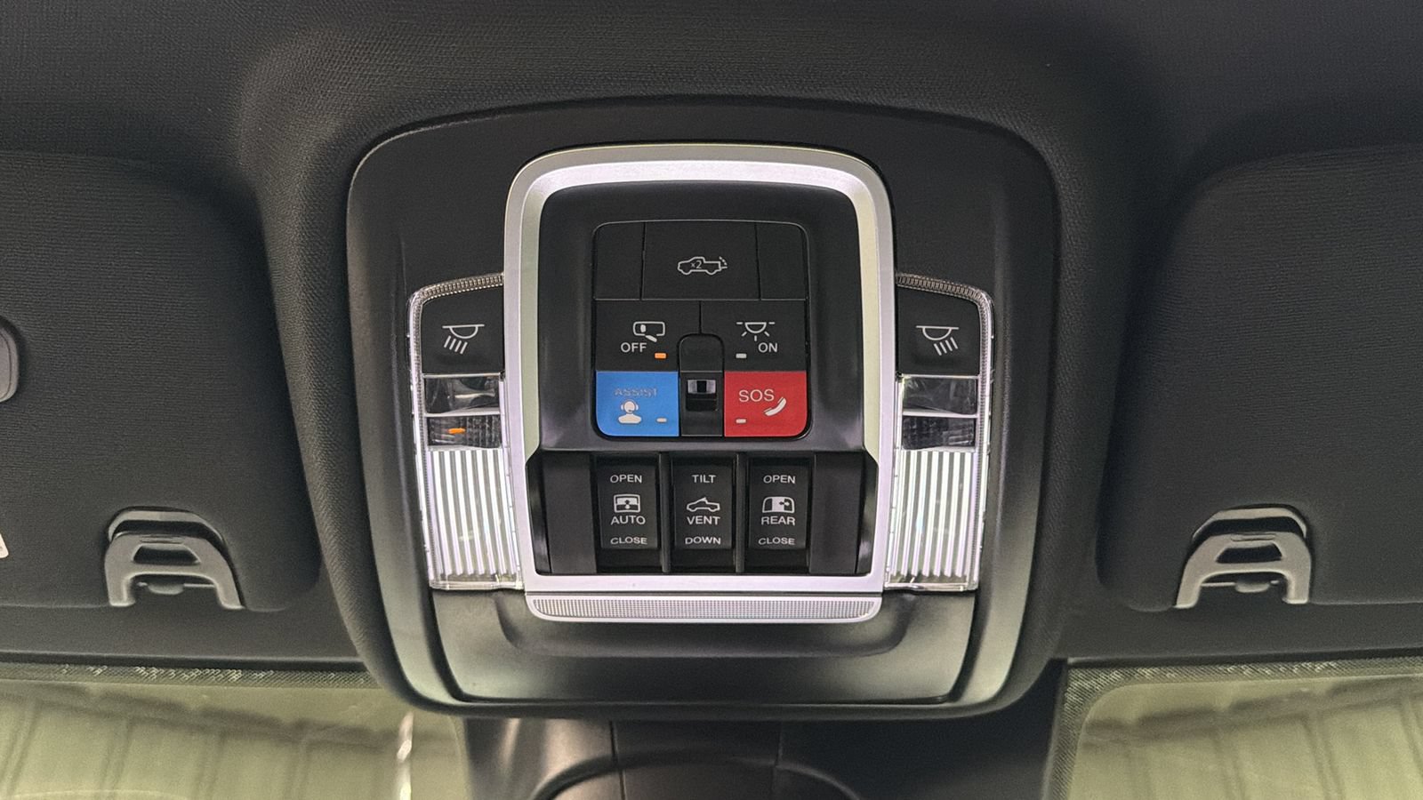 Used 2025 RAM 2500 Laramie w/ Night Edition AWD/4WD image 37