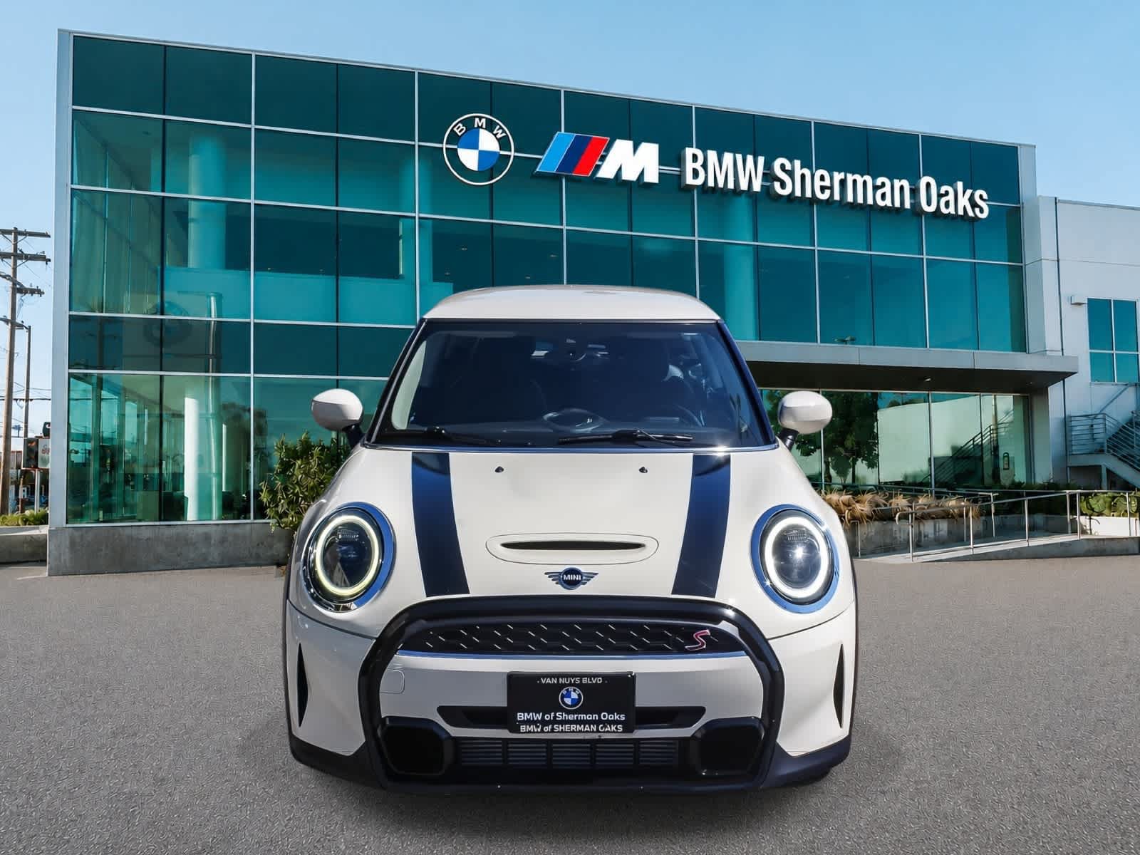 Used 2022 MINI Cooper S FWD image 2