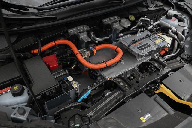 New 2025 Nissan Ariya Platinum image 31